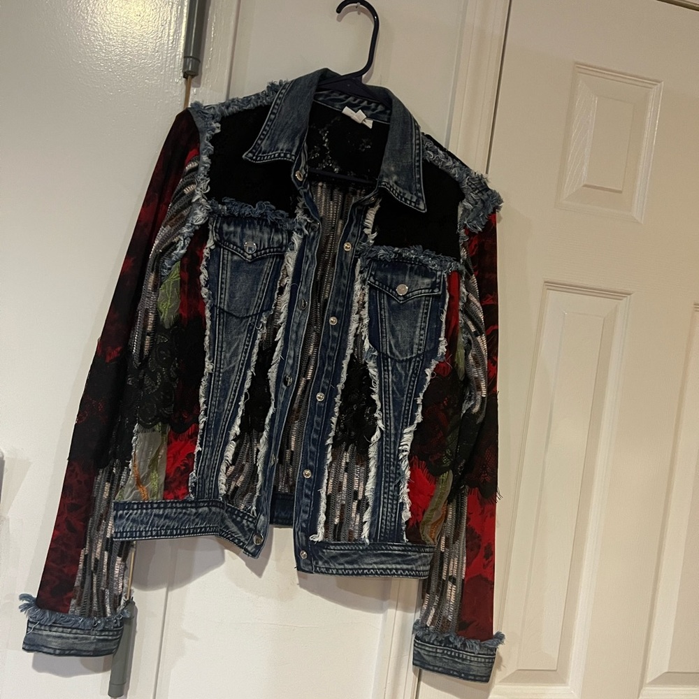 Daylong women jacket size medium